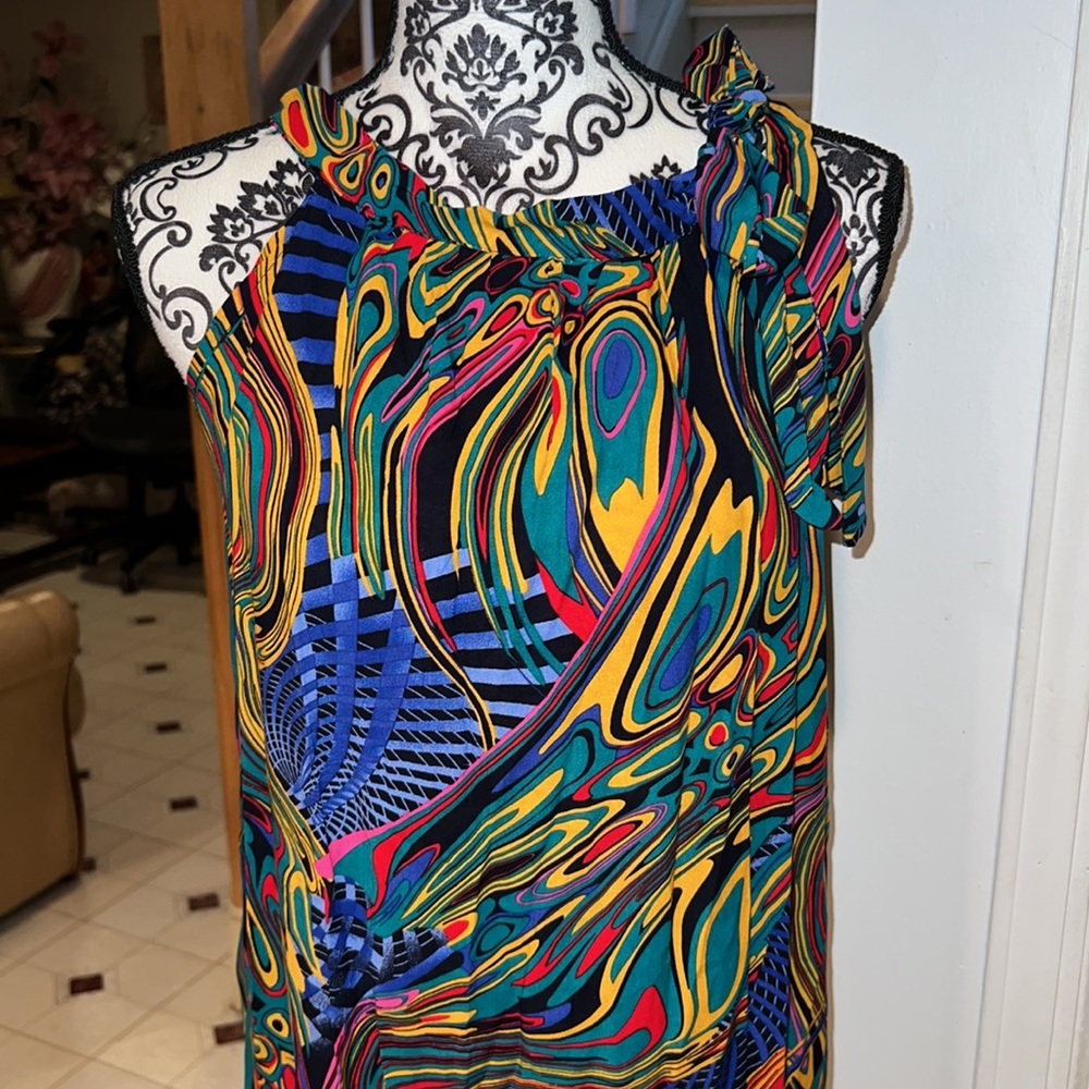 Dress - Picture 2 of 8